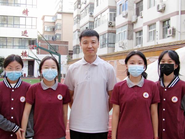 与最喜欢的老师合影 (21)